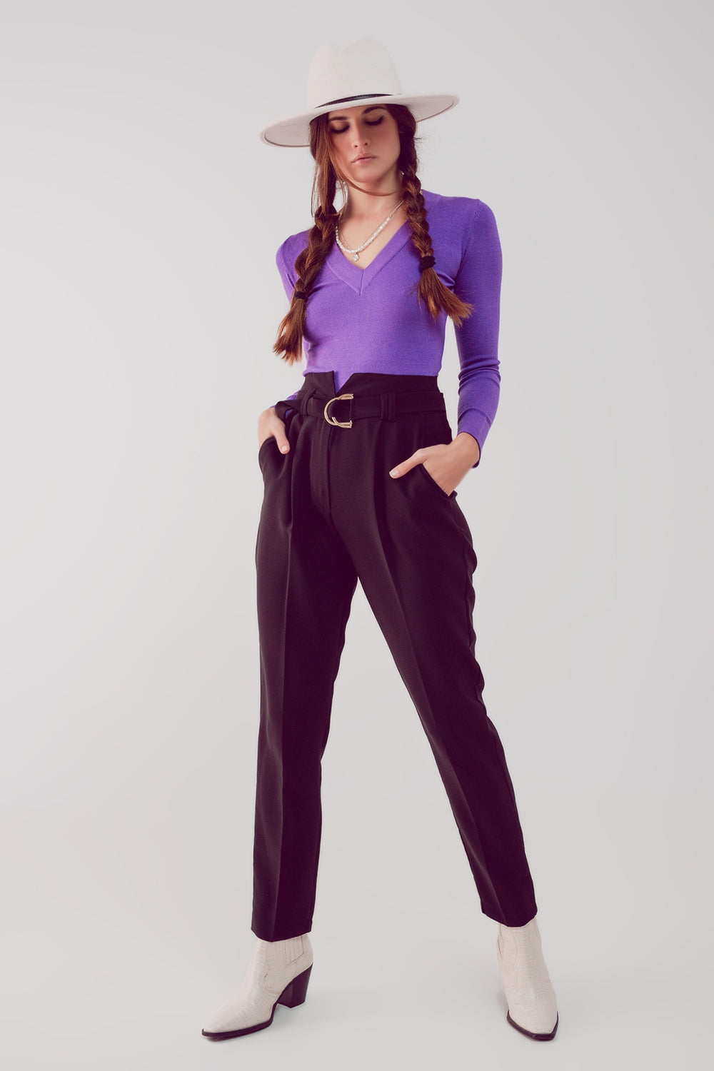 Pantalones pitillo negros con cintura estilo paperbag Q2