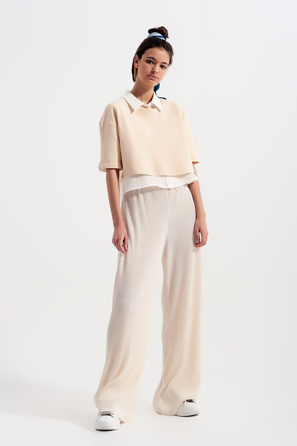 Pantalones plisados estilo culottes en color crema Q2