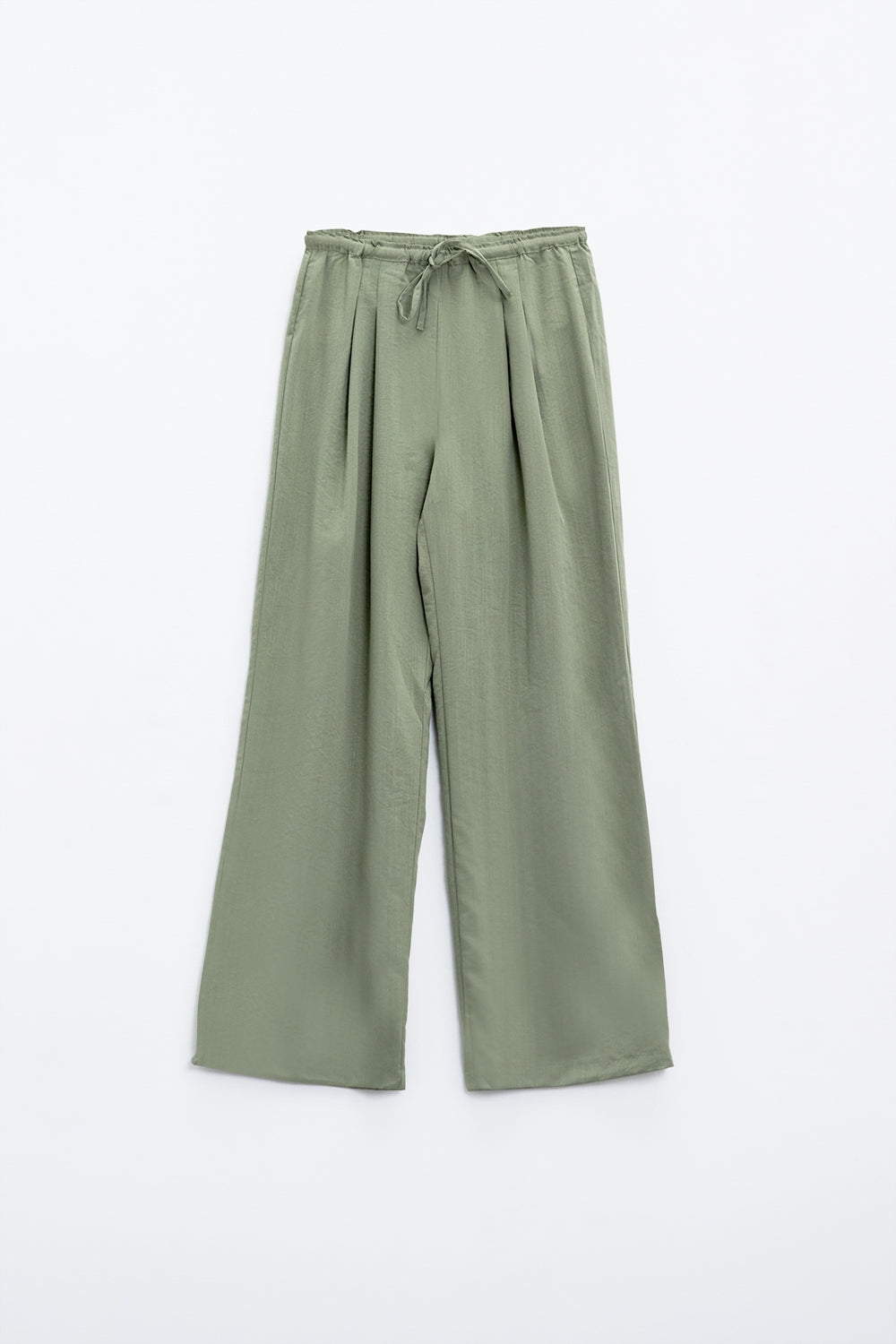 Pantalones relajados verde claro con cierre de cordón y bolsillos laterales Q2