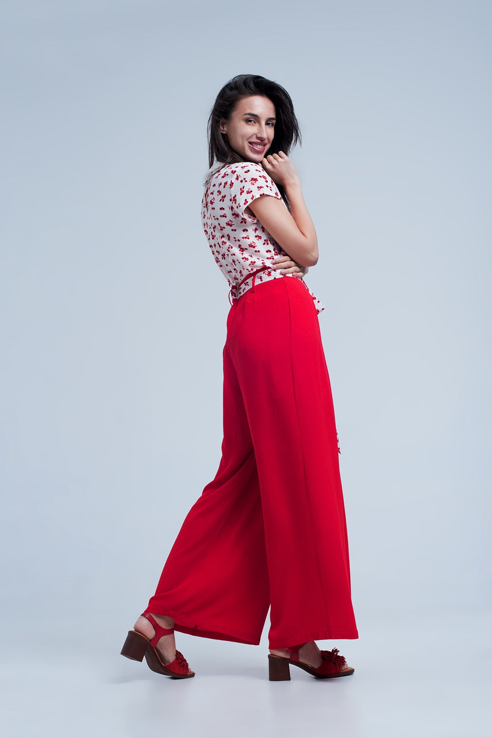 Pantalones rojos plisados de pernera ancha con lazada en la cintura Q2