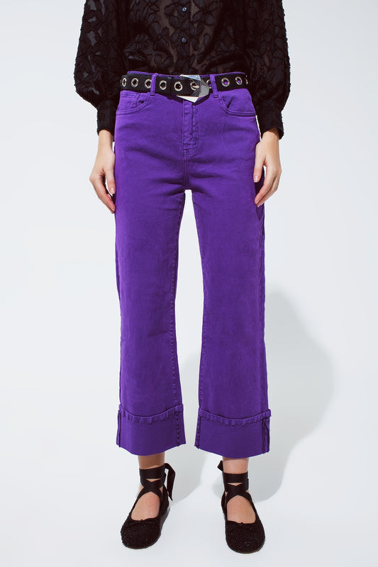 Q2 Pantalones vaqueros de pierna recta con bajo recortado en morado