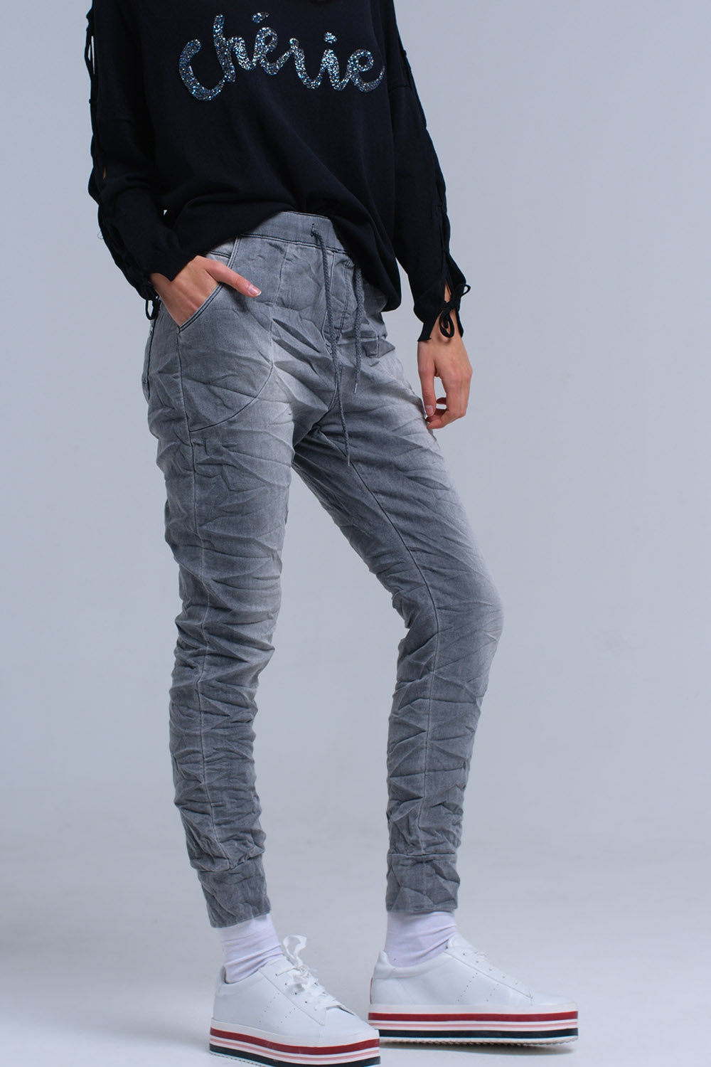Pantalones vaqueros Jogger gris Q2