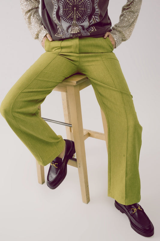 Q2 Pantalones verdes de corte sartorial y pernera recta
