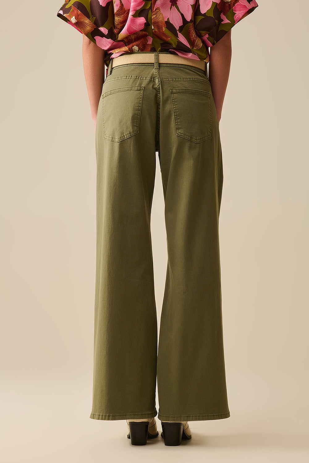Pantalones Verdes Rectos de Pierna Ancha Q2
