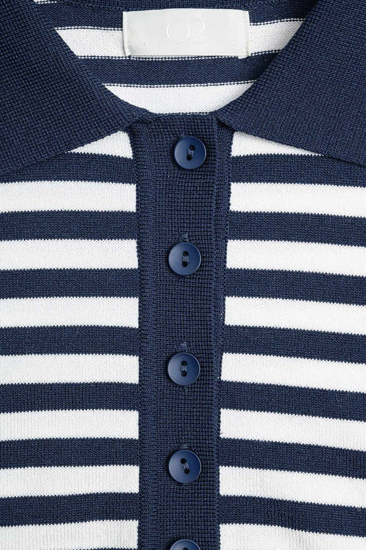 Polo de punto a rayas azul marino y blanco Q2