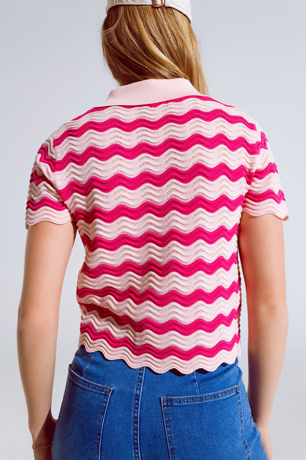 Polo rosa con rayas onduladas fucsia Q2
