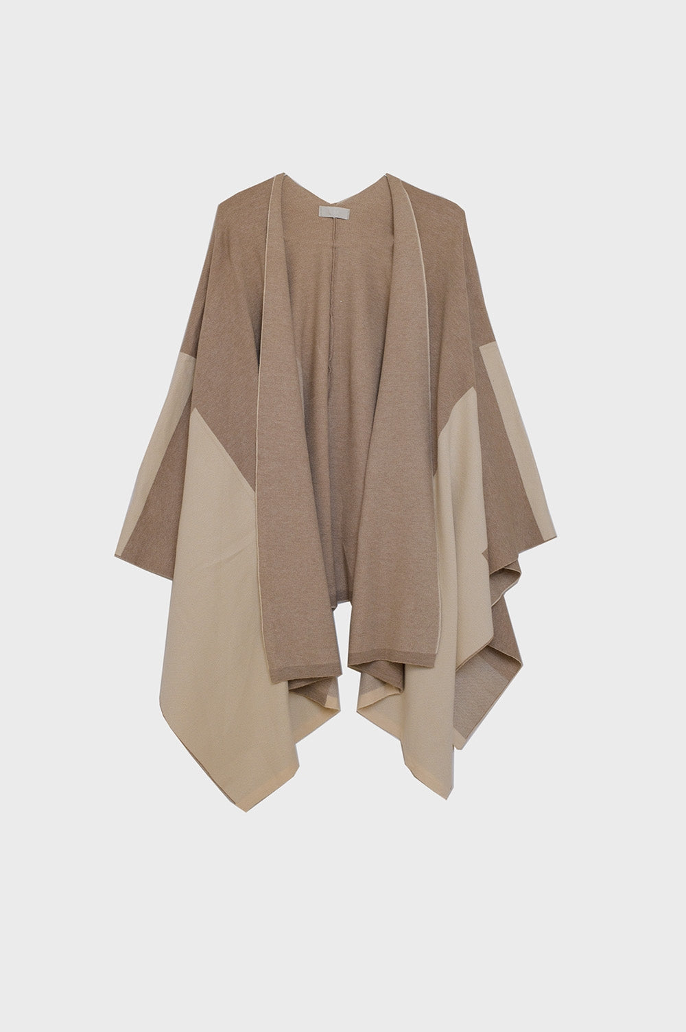 Poncho asimétrico en marrón claro y oscuro Q2