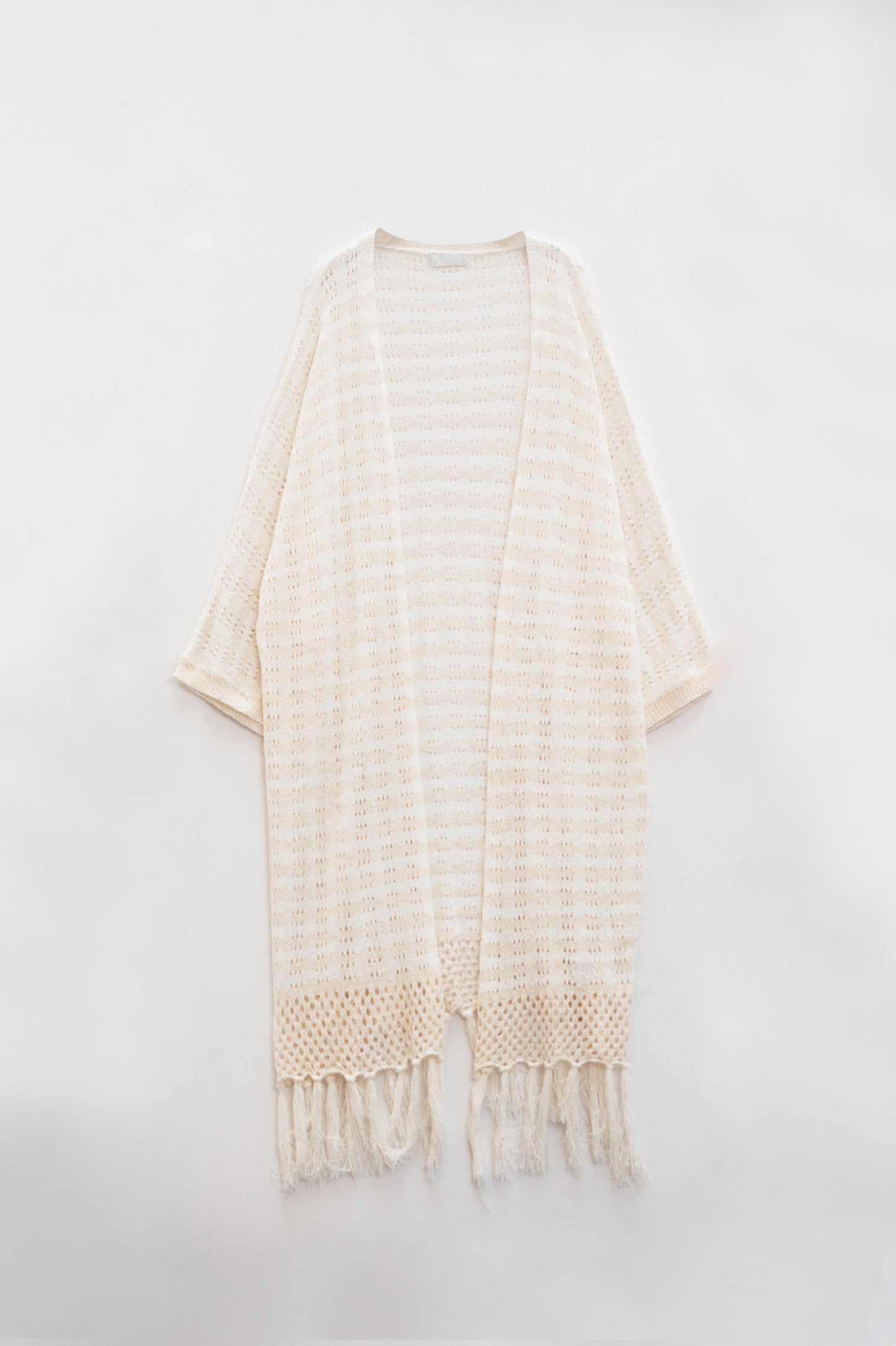 Poncho Crema Estilo Boho Con Punto Pointelle A Rayas Y Detalles De Flecos Q2