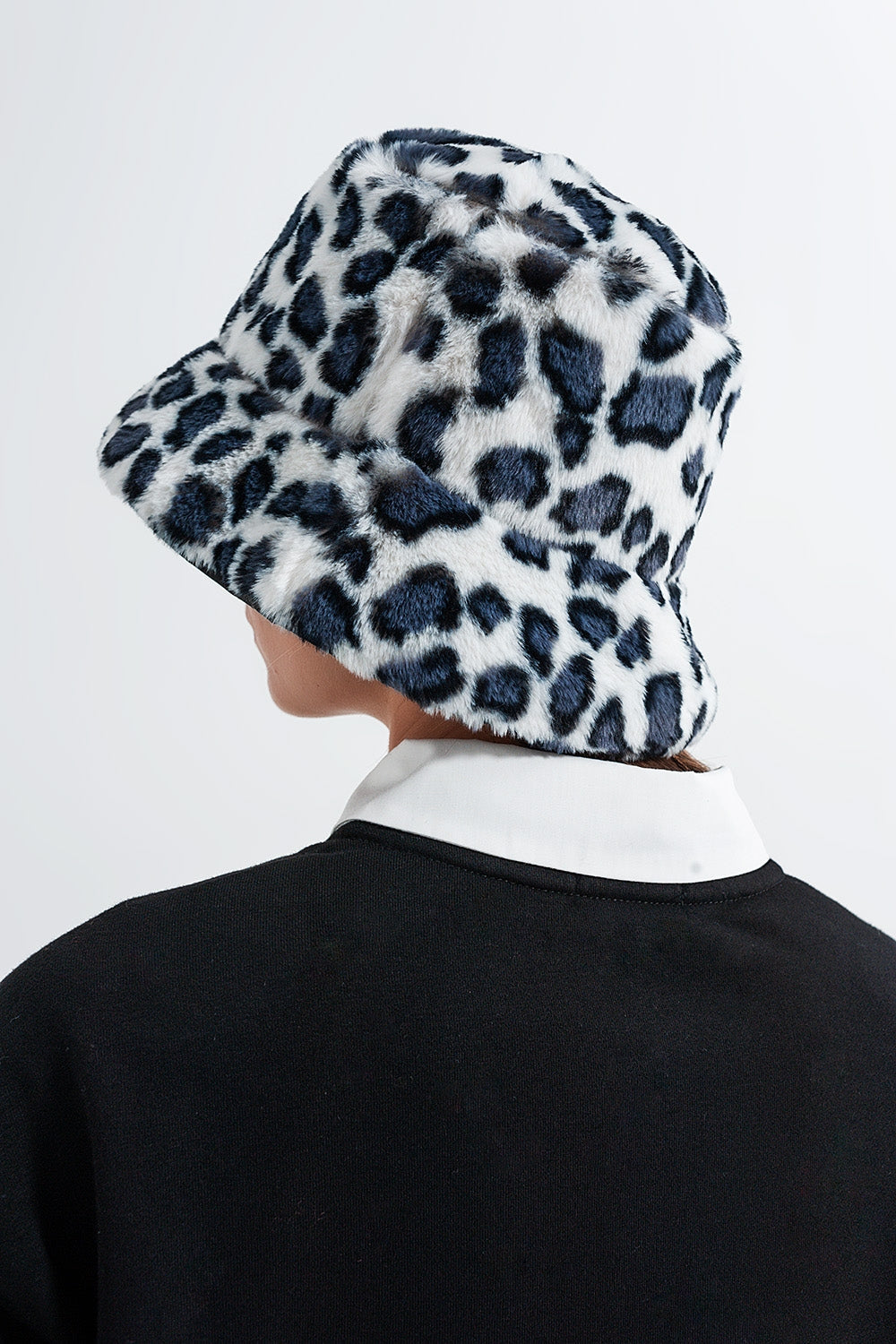 Sombrero de pescador con estampado animal en gris Q2