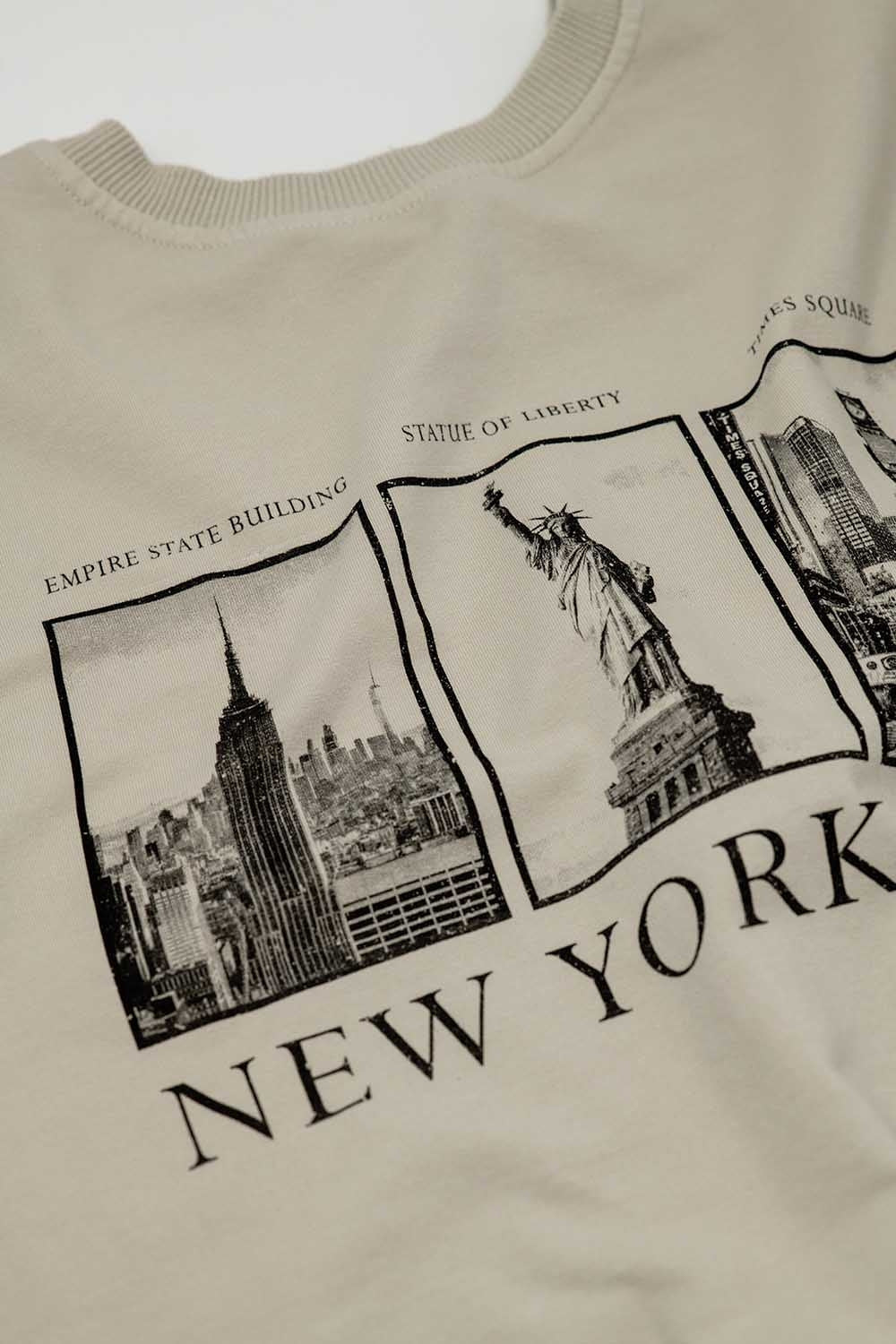 Sudadera Beige de manga larga con estampado new york city Q2