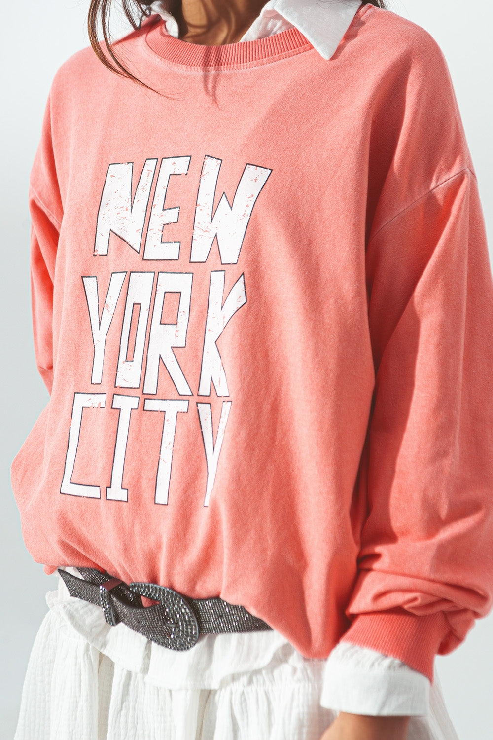Sudadera con texto de New York City en Coral Q2