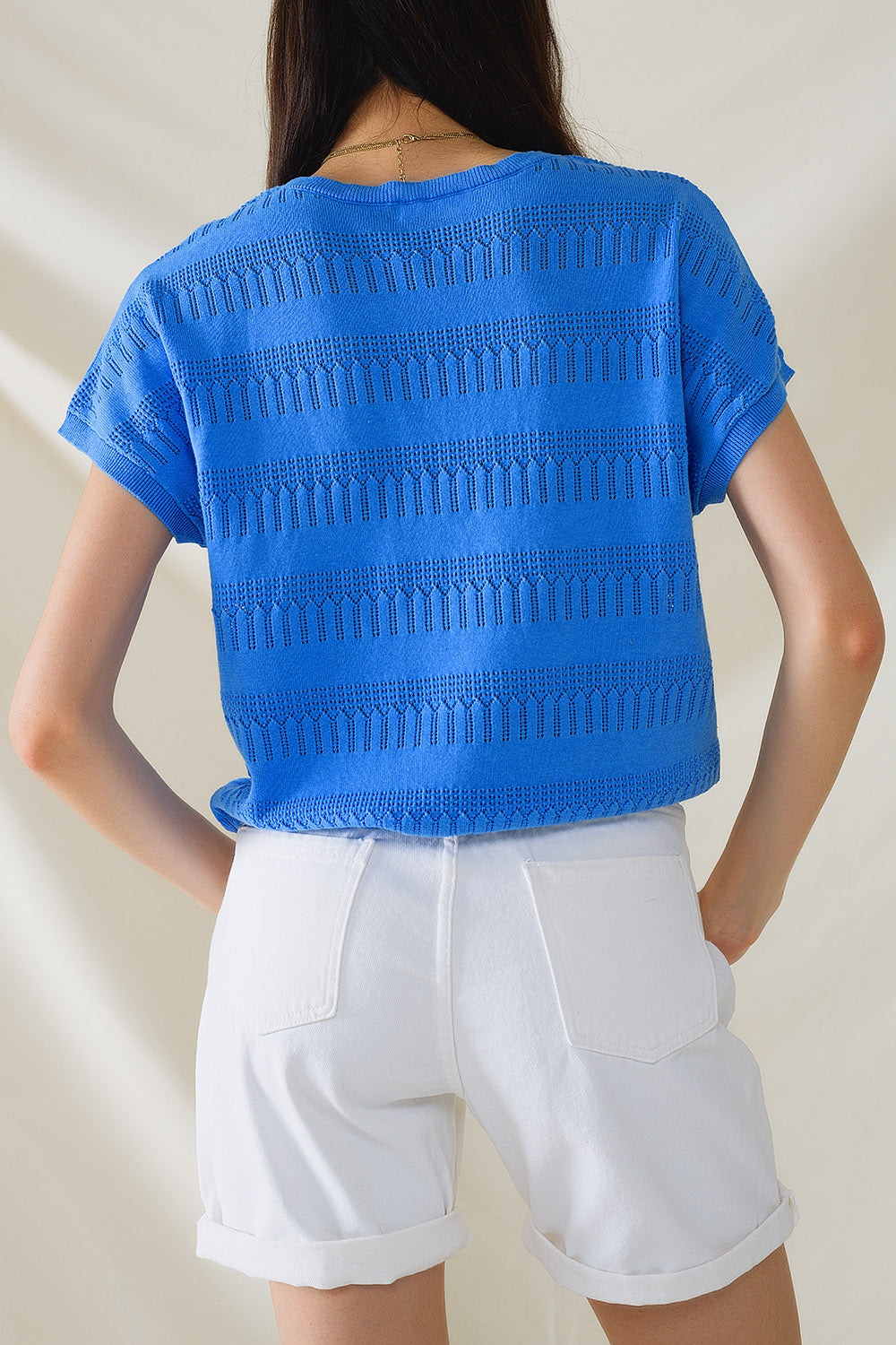 Sudadera En Azul Con Diseño De Encaje Y Mangas Cortas Q2