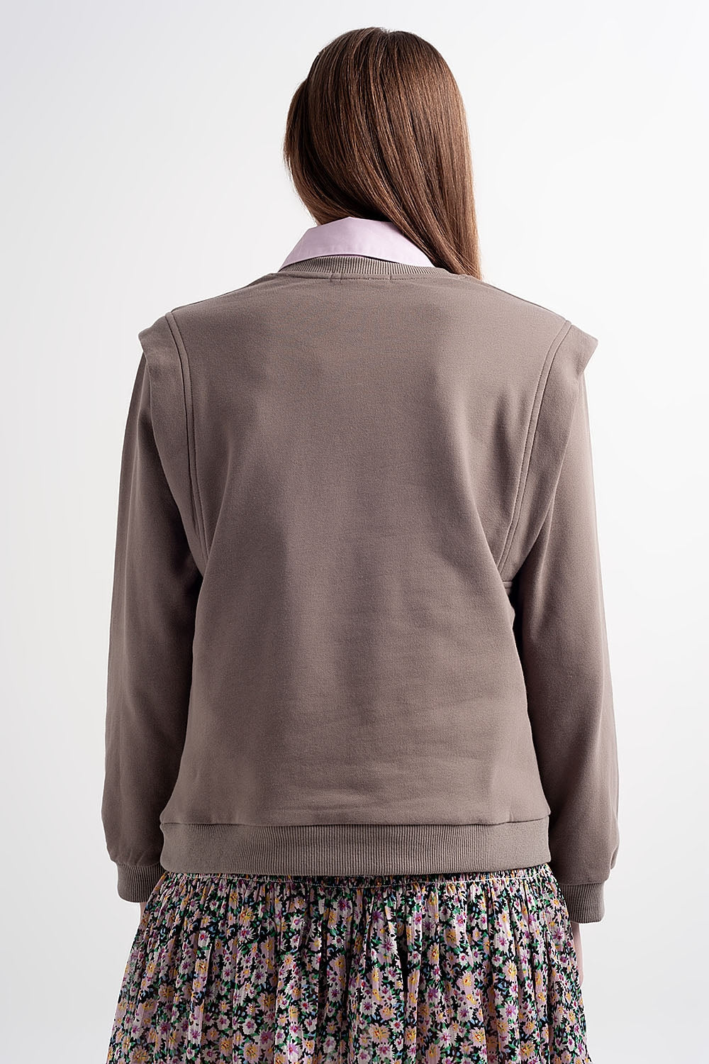 Sudadera estilo boyfriend con detalles llamativos en los hombros en color gris Q2