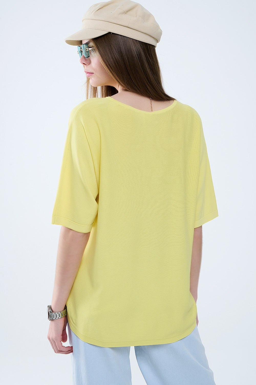 Suéter amarillo oversize con mangas hasta el codo Q2