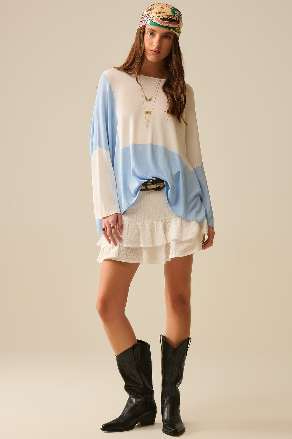 sueter color block con mangas de murcielago En Blanco y azul Q2