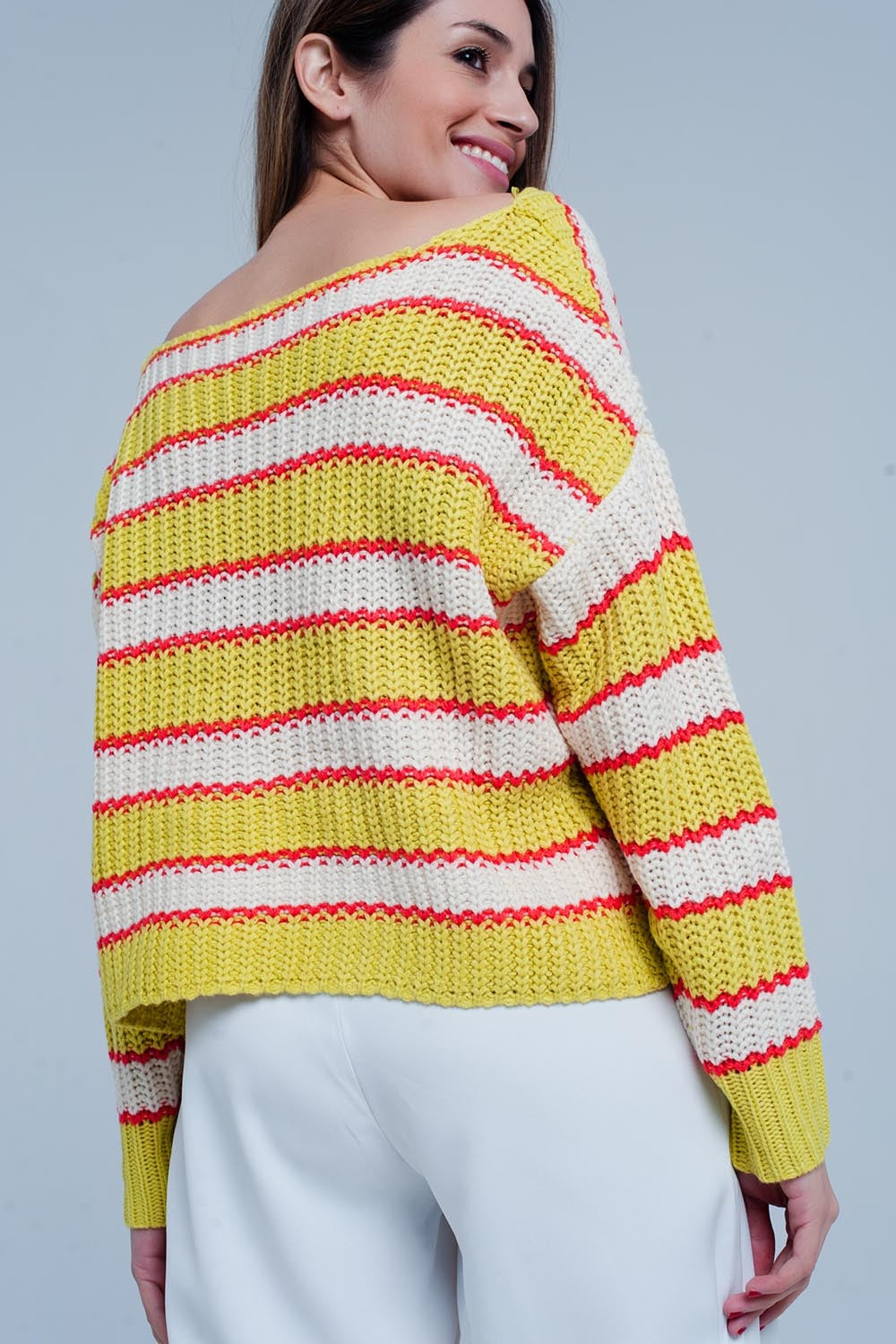 Sueter de rayas en Amarillo con escote amplio Q2