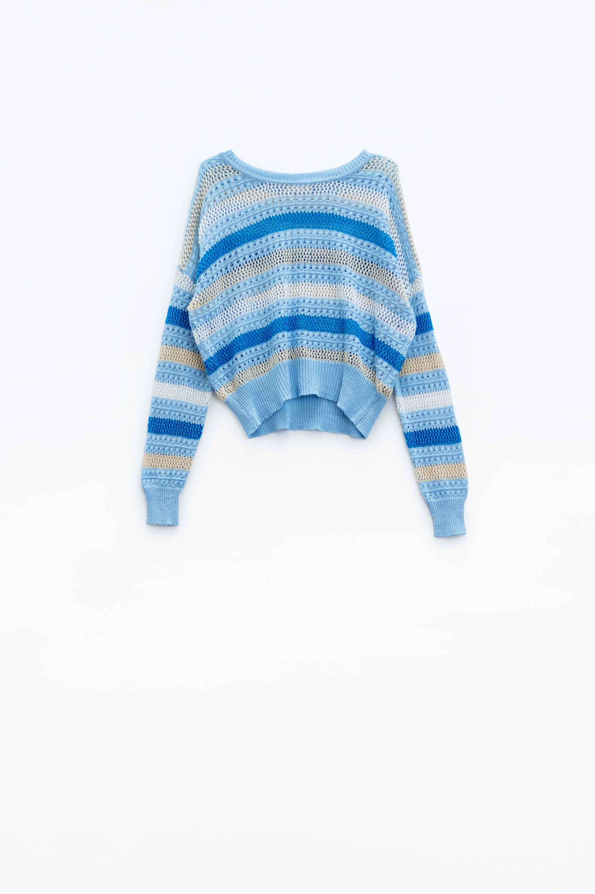 Suéter Multicolor Azul De Manga Larga Con Cuello Barco Q2