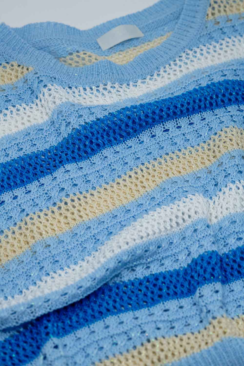Suéter Multicolor Azul De Manga Larga Con Cuello Barco Q2