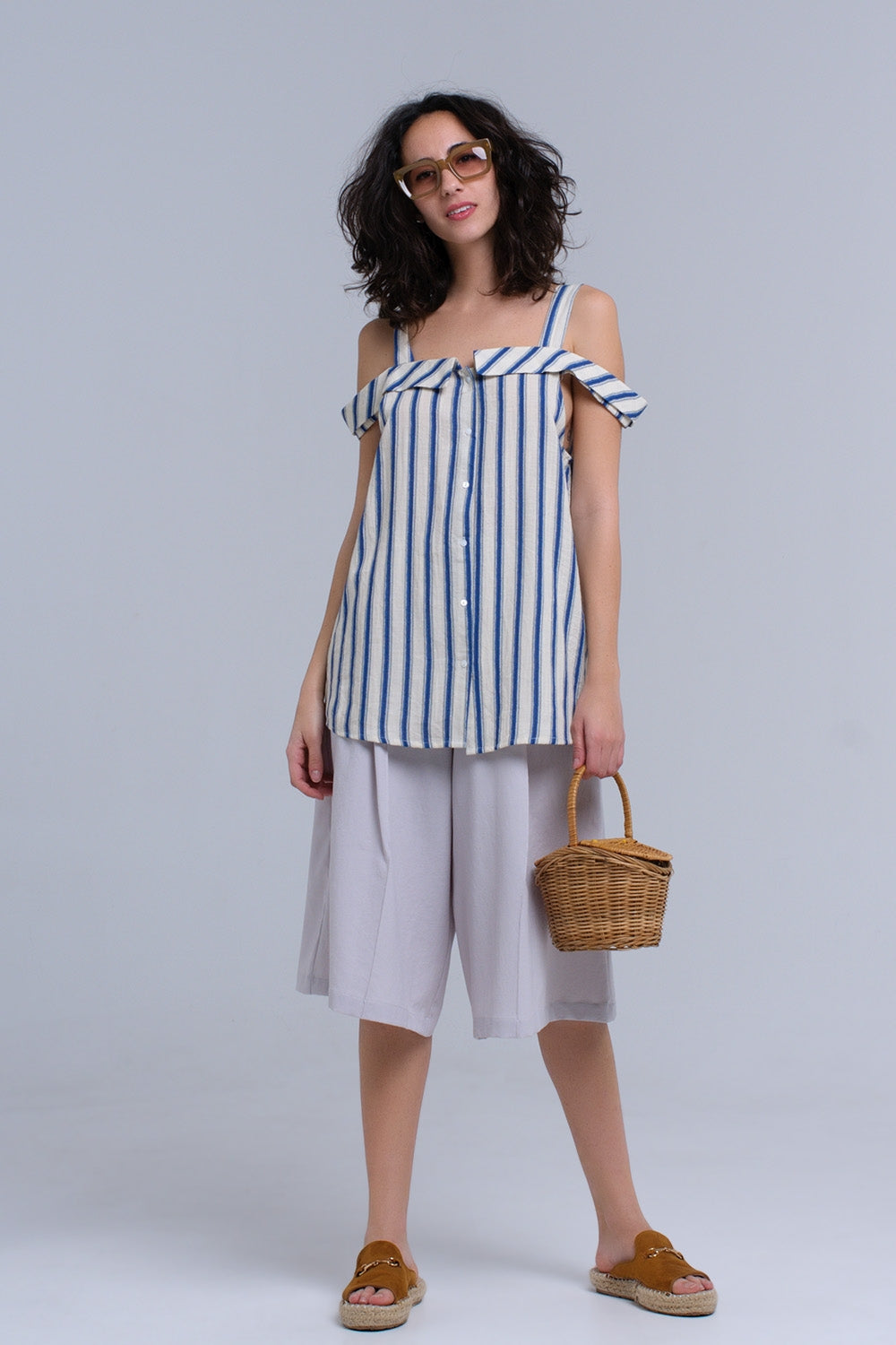 Top crema con rayas azules Q2