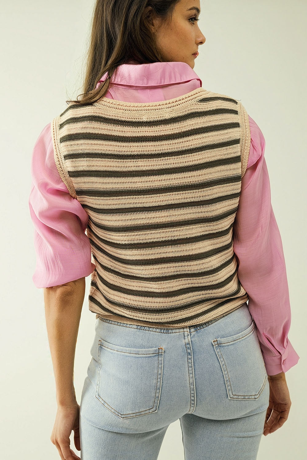 Top de punto sin mangas color crema con rayas khaki Q2