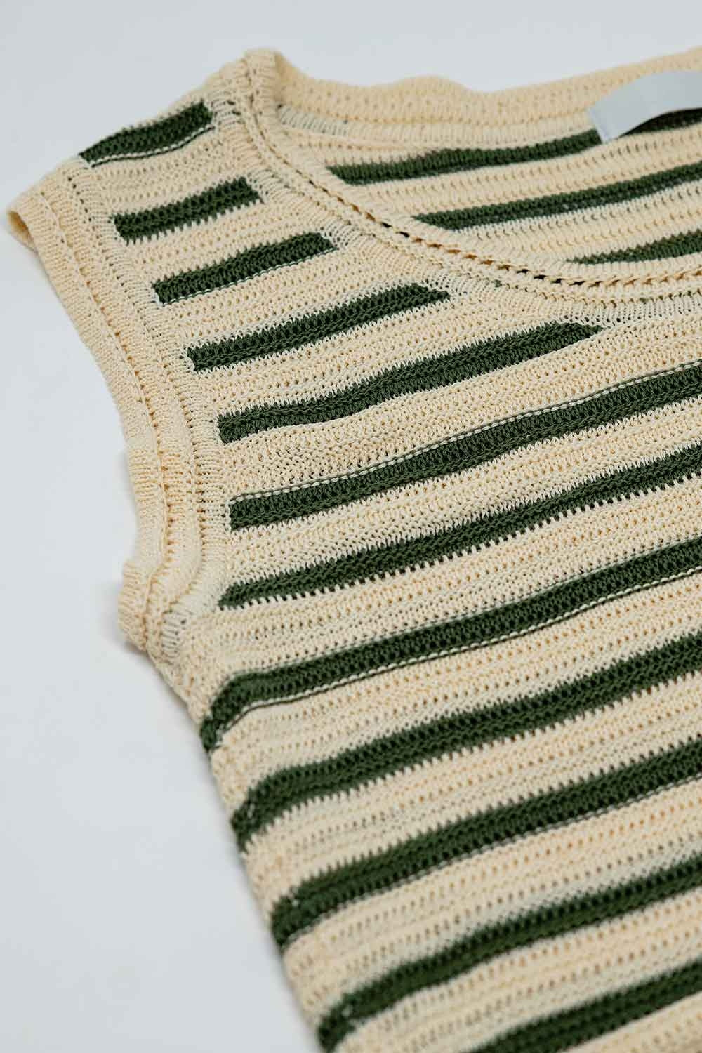 Top de punto sin mangas color crema con rayas khaki Q2
