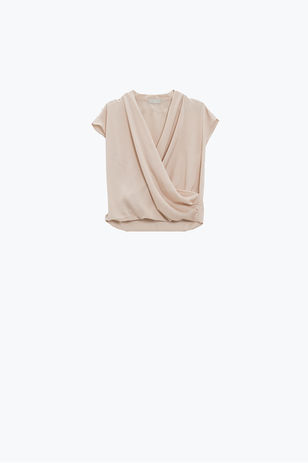 Top de seda Beige Cruzada Con Cuello En V Y Mangas Cortas Q2