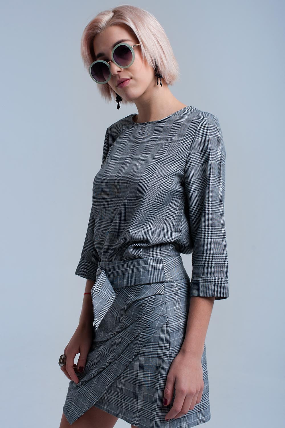 Top de tartán gris con cintas Q2