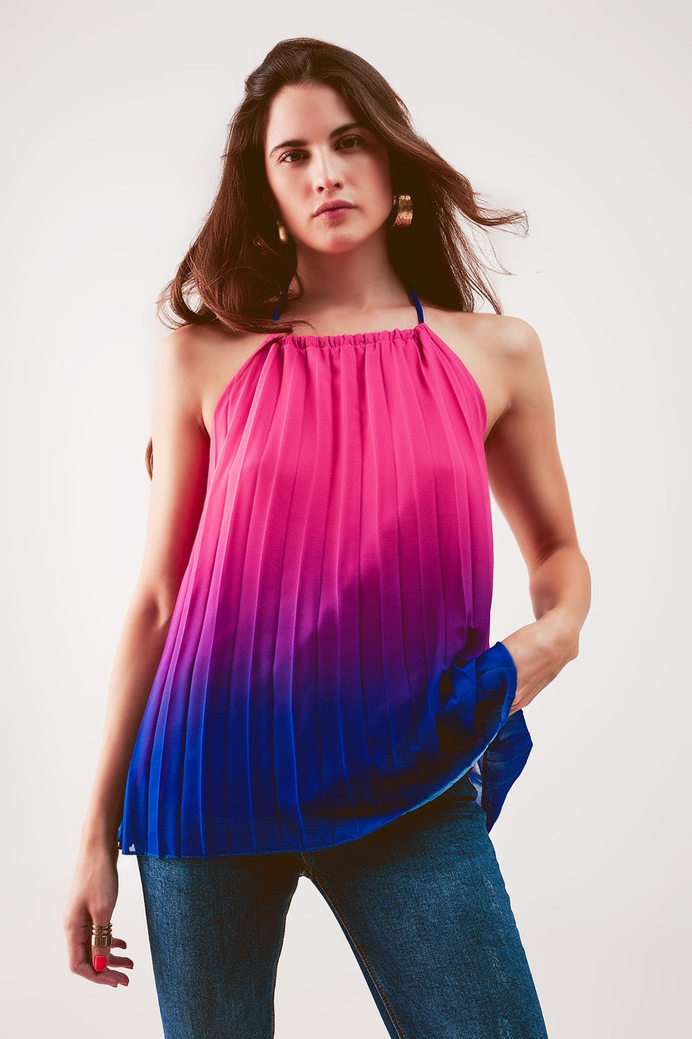 Top fucsia degradado plisado con cuello alto Q2