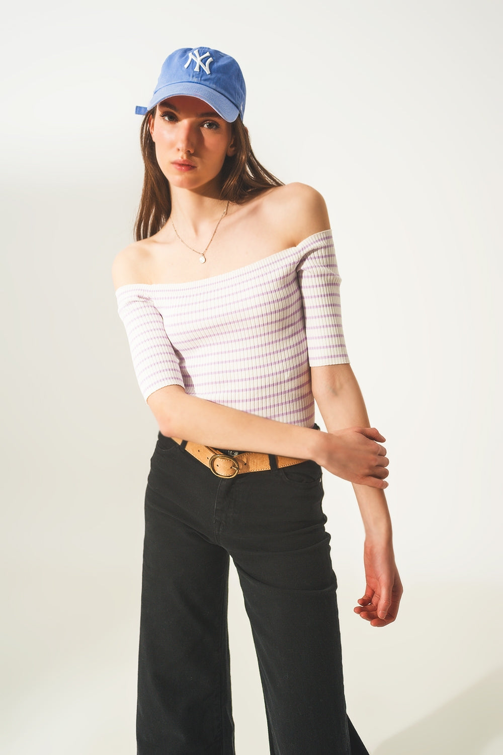 Top lila a rayas con escote Bardot Q2