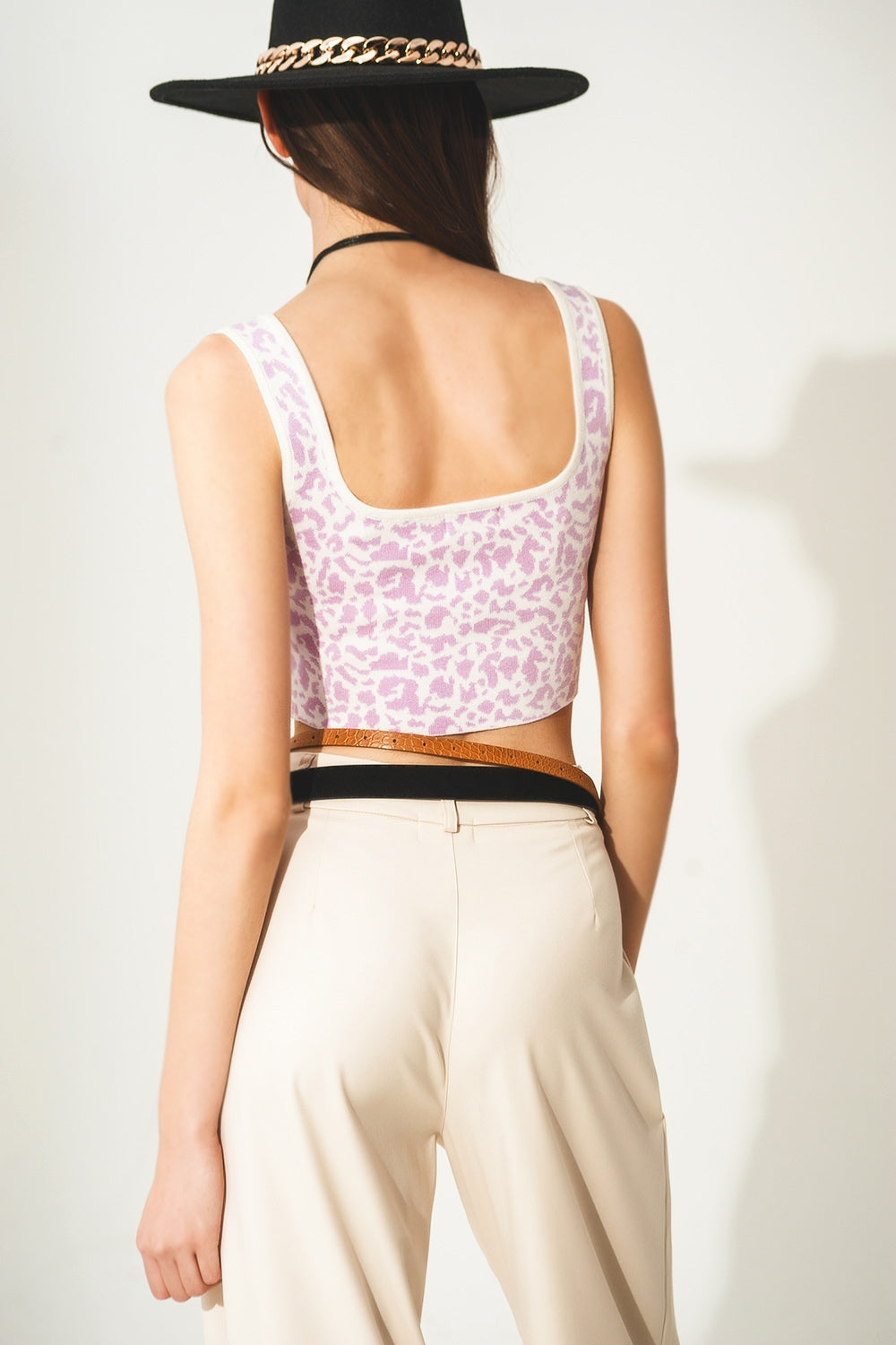 Top punto ligero en estampado animal lila Q2