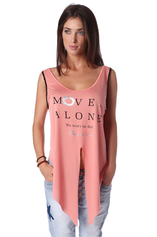Q2 Top sin mangas color coral con logo y abertura central
