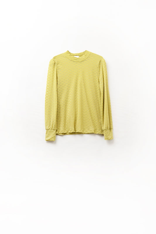 Q2 top verde de encaje con cuello alto y detalle de puños