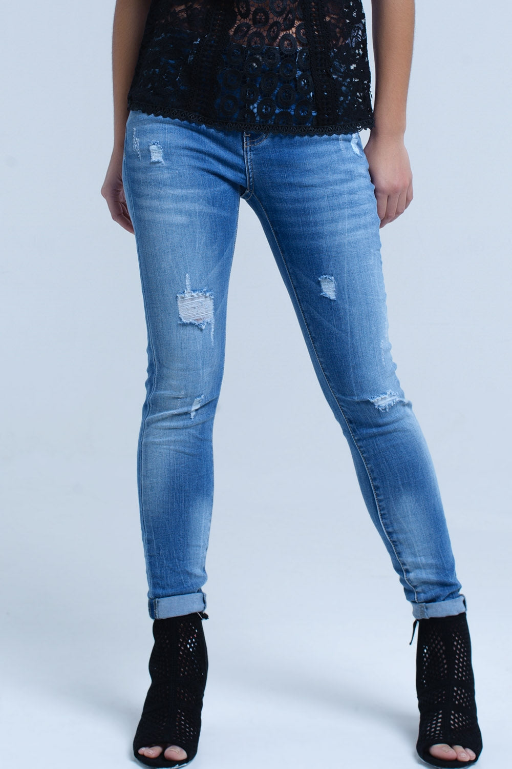 Vaquero skinny con roturas Q2