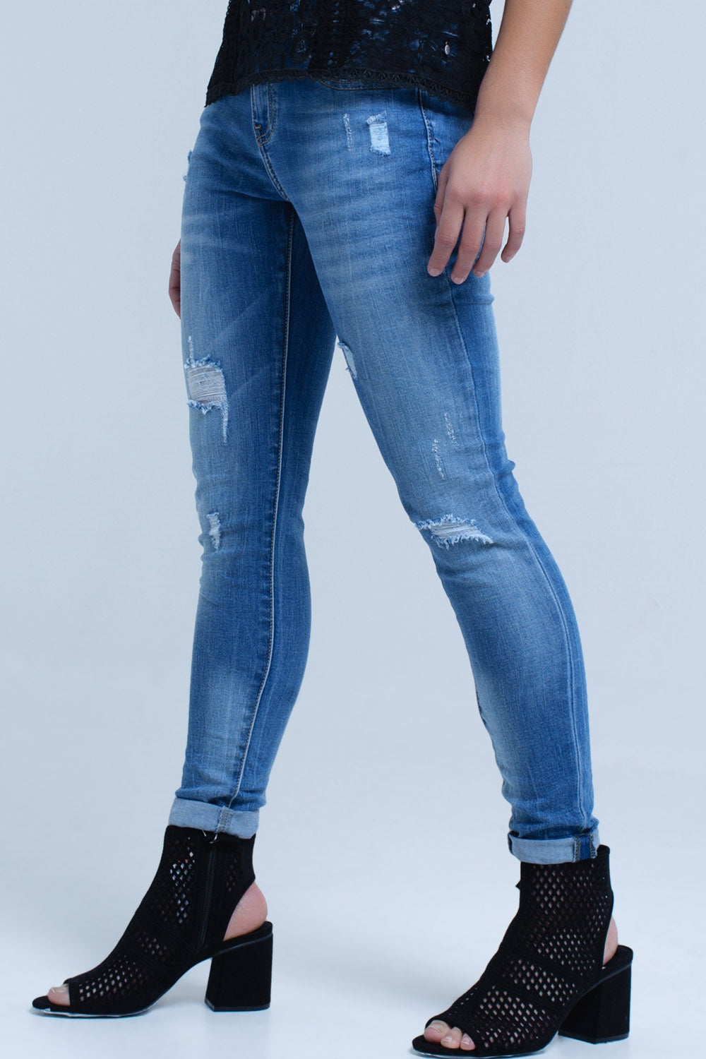 Vaquero skinny con roturas Q2