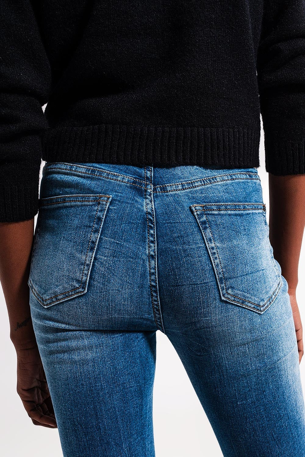 Vaqueros azul medio skinny mezcla de algodón elastico Q2