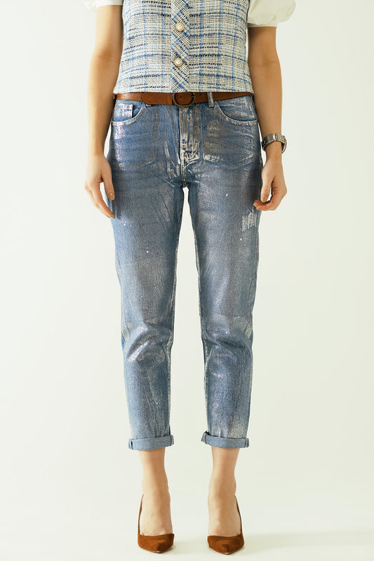 Q2 Vaqueros azules skinny con acabado metalizado en lavado claro