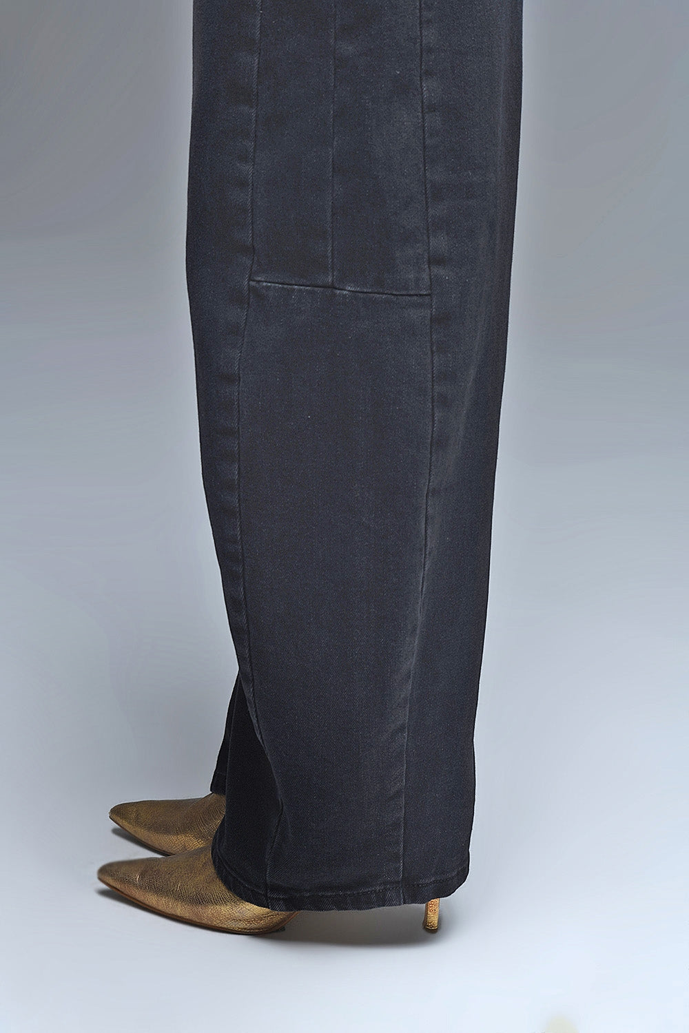 Vaqueros Barrel Negros Con Detalle De Costura Lateral Q2