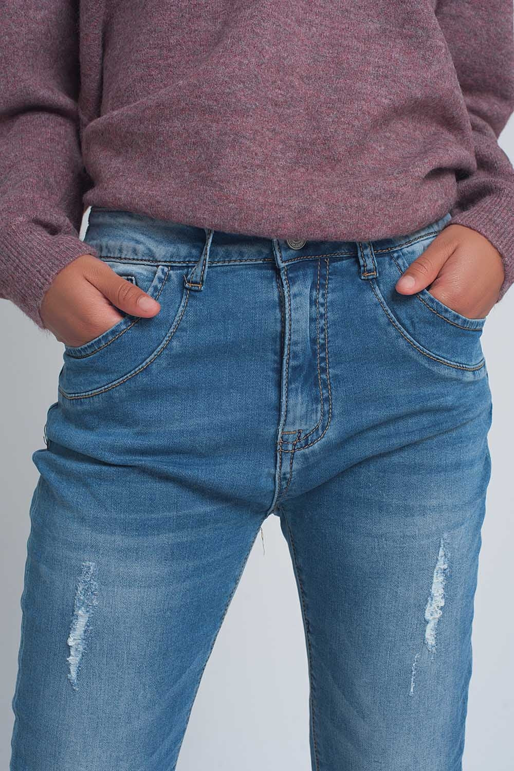 Vaqueros boyfriend de tejido fino con roturas y lavado medio Q2
