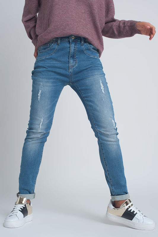 Q2 Vaqueros boyfriend de tejido fino con roturas y lavado medio