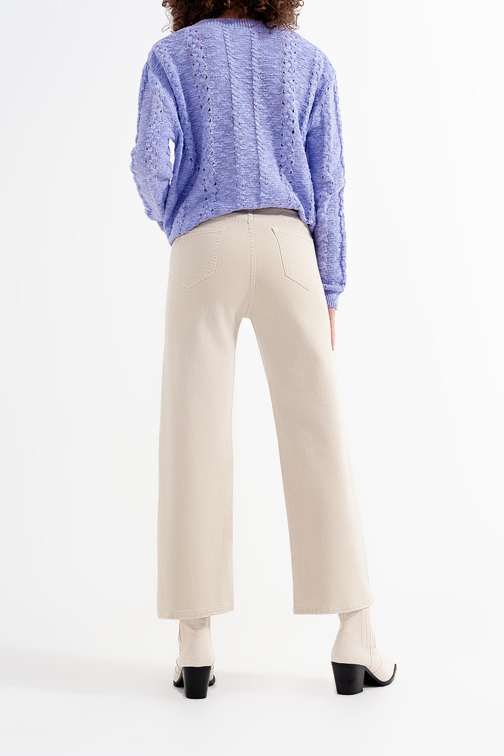 Vaqueros capri color beige de pernera ancha Q2