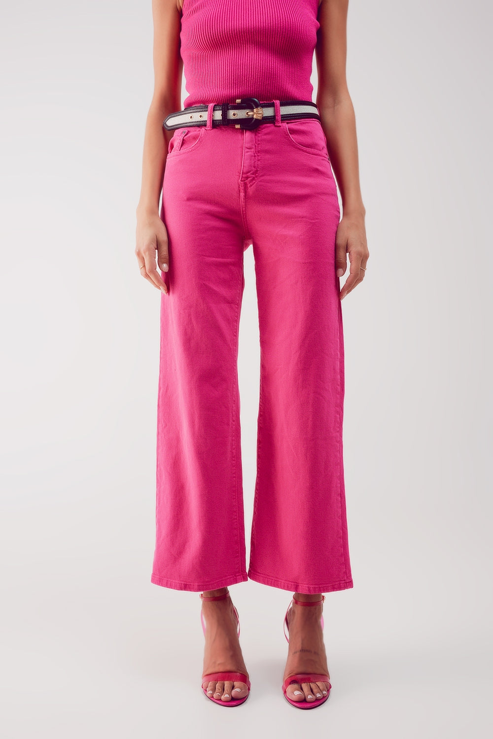 Q2 Vaqueros capri color fushia de pernera ancha