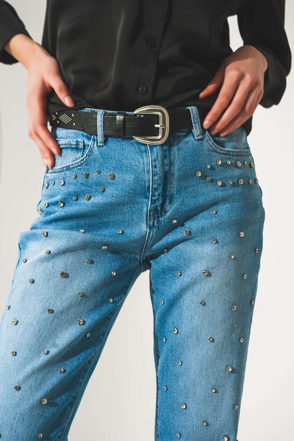 Vaqueros con diseño integral de strass Q2