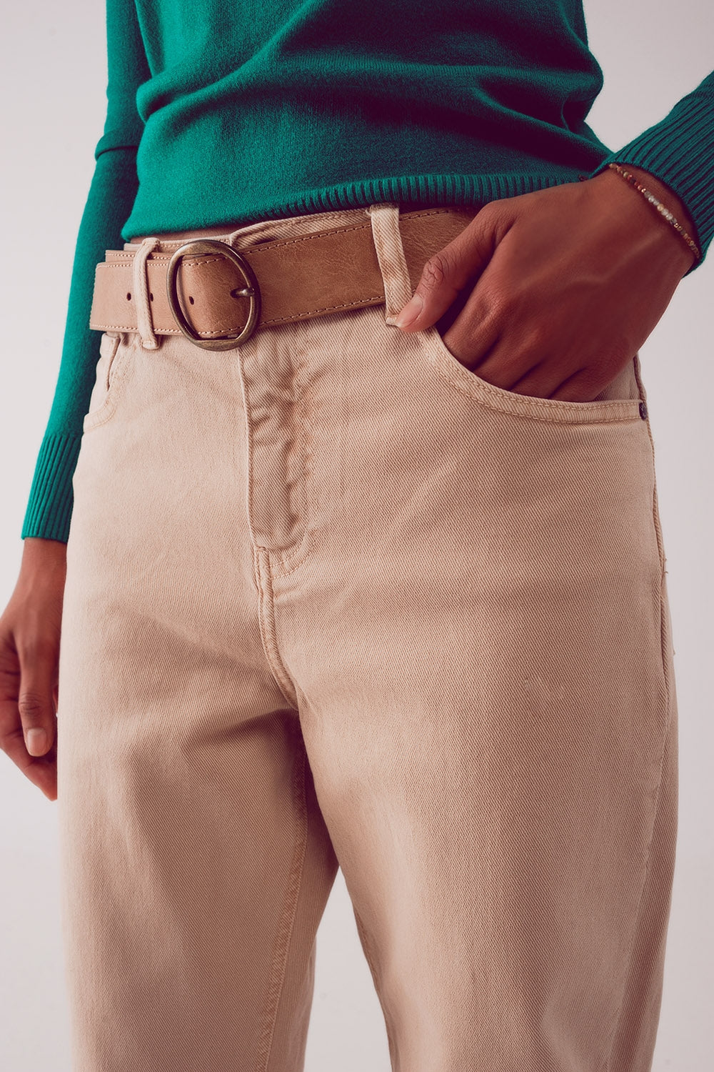 Vaqueros de algodón de talle medio en BEIGE Q2