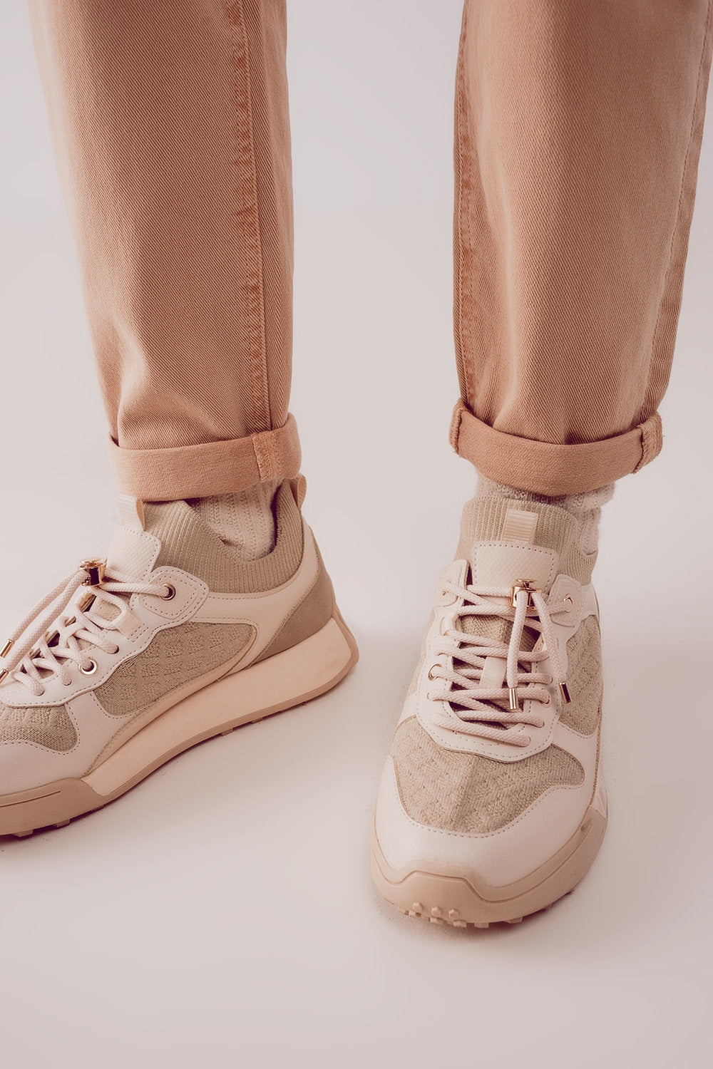 Vaqueros de algodón de talle medio en BEIGE Q2