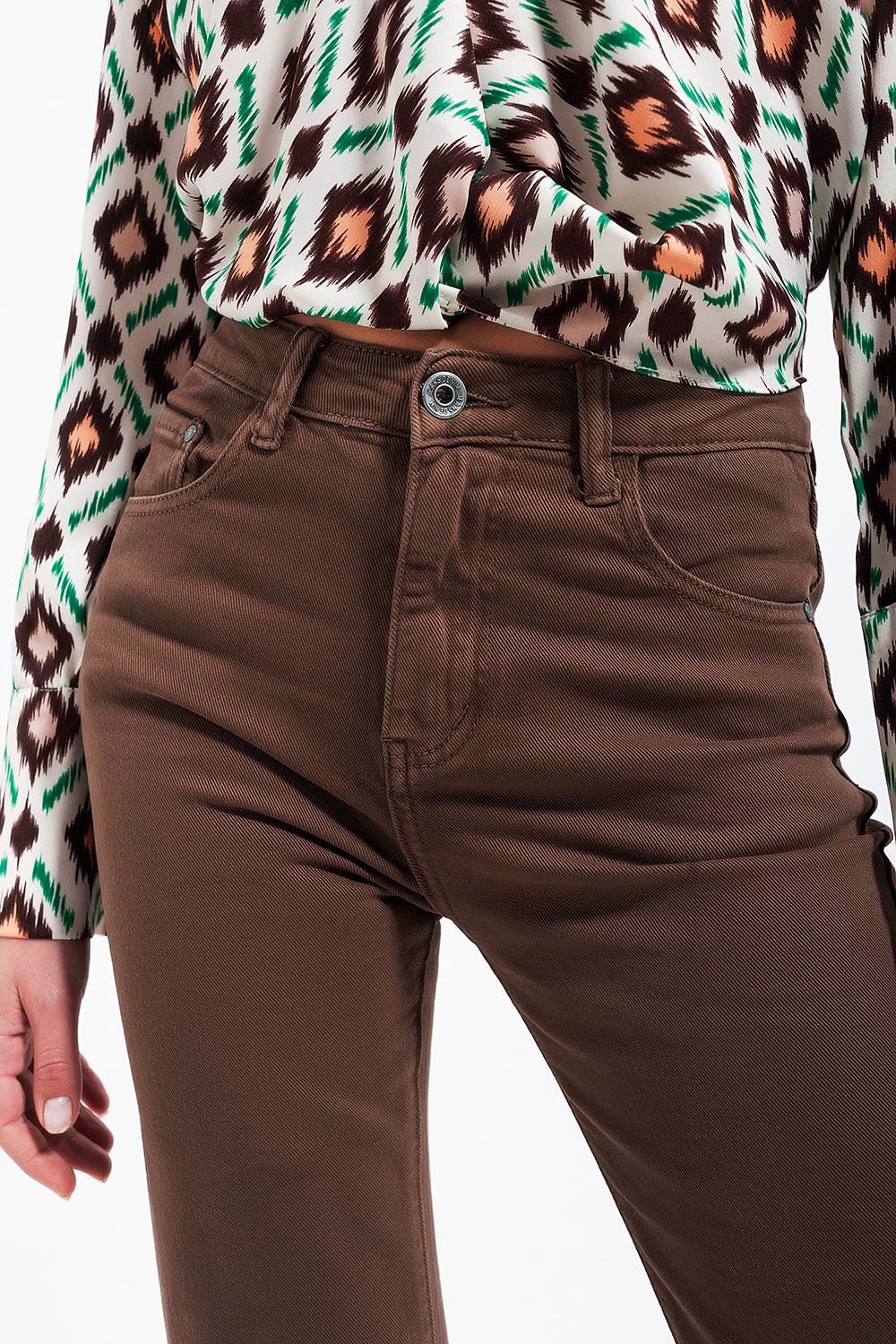 Vaqueros de campana color marron Q2