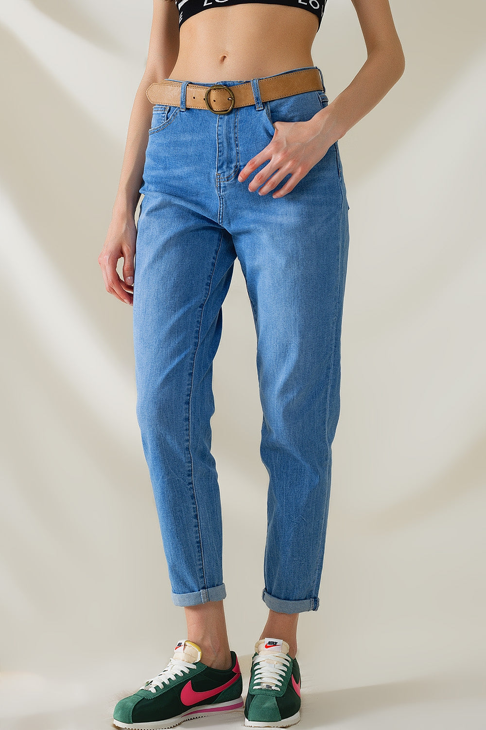 Vaqueros de cintura alta en denim elástico de lavado medio Q2