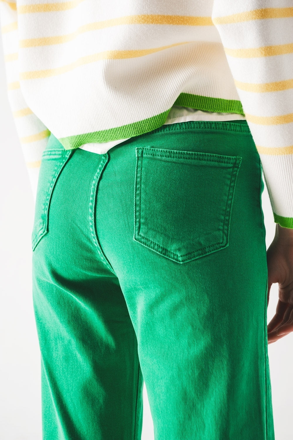 Vaqueros de cintura alta slouchy mom jeans en verde Q2