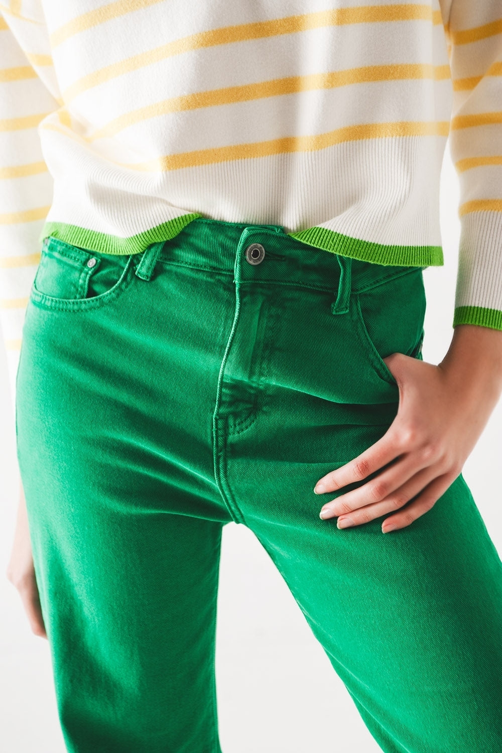 Vaqueros de cintura alta slouchy mom jeans en verde Q2