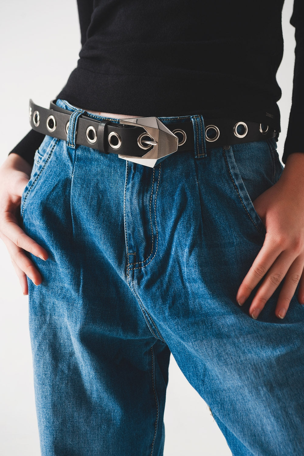 Vaqueros de corte skater tapered de algodón Q2