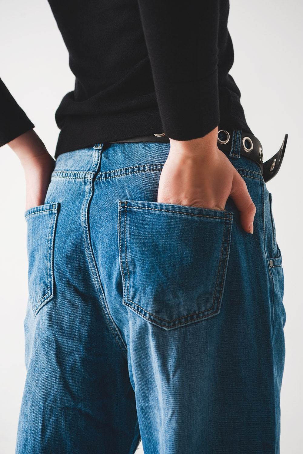 Vaqueros de corte skater tapered de algodón Q2